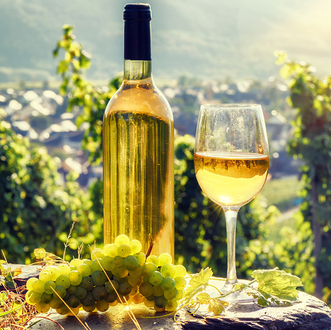 白ワインの最高峰！「高級な甘口ドイツワイン」おすすめ銘柄10選